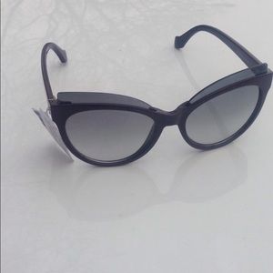 SOLD🌺Balenciaga Sunglasses l🌺